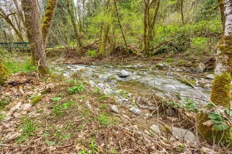 13645 E Evans Creek Road Rogue River OR 97537