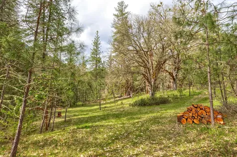 13645 E Evans Creek Road Rogue River OR 97537