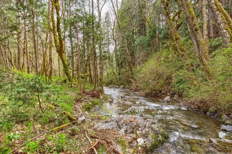 13645 E Evans Creek Road Rogue River OR 97537