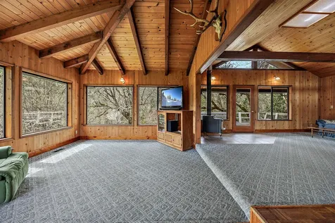 13645 E Evans Creek Road Rogue River OR 97537