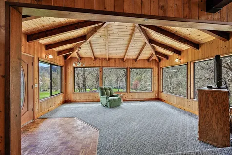 13645 E Evans Creek Road Rogue River OR 97537