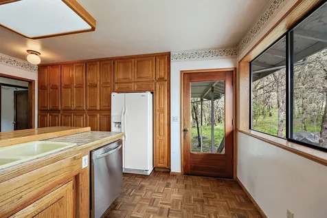 13645 E Evans Creek Road Rogue River OR 97537