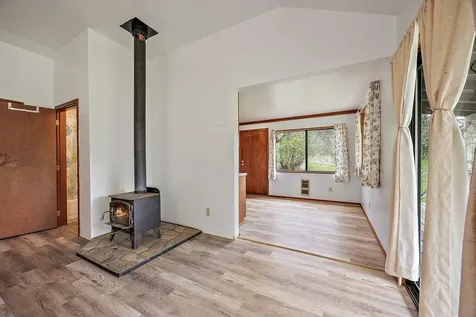 13645 E Evans Creek Road Rogue River OR 97537