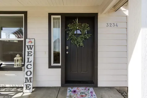 3234 NW 9th Lane Redmond OR 97756