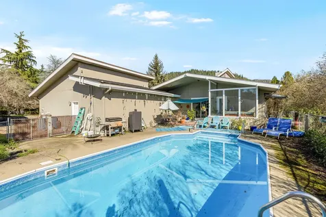342 Buysman Way Grants Pass OR 97526