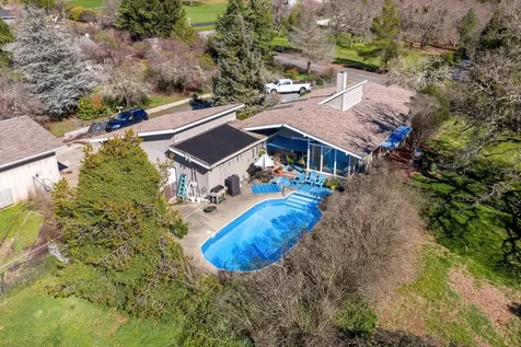 342 Buysman Way Grants Pass OR 97526