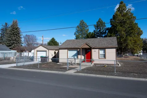398 SE Court Street Prineville OR 97754