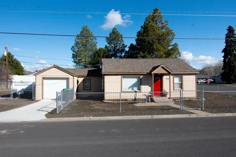 398 SE Court Street Prineville OR 97754