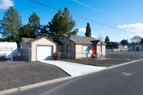 398 SE Court Street Prineville OR 97754
