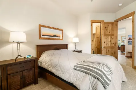 18667 Coffee Court Bend OR 97702