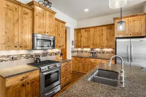 18667 Coffee Court Bend OR 97702