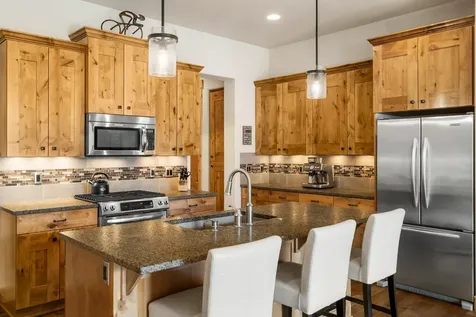 18667 Coffee Court Bend OR 97702