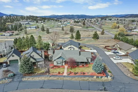 147 NW Saddlehorn Court Prineville OR 97754