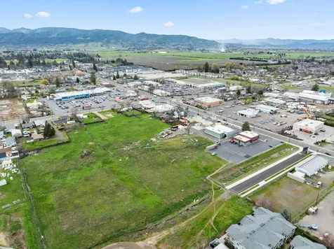 59 Lozier Lane Medford OR 97501