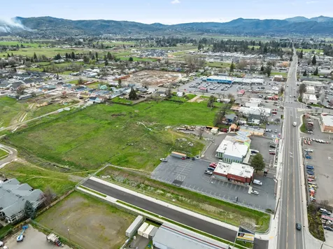 59 Lozier Lane Medford OR 97501