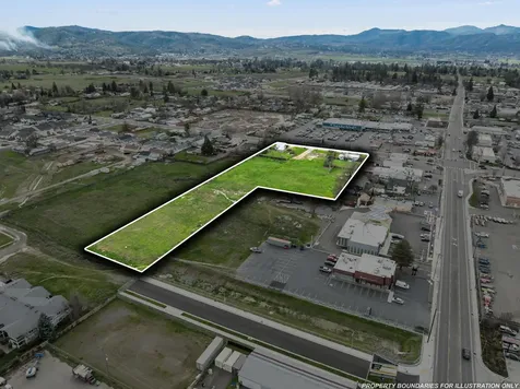 59 Lozier Lane Medford OR 97501