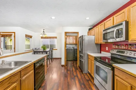 4820 Rebecca Street NE Salem OR 97305