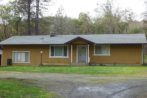 4704 Cloverlawn Drive Grants Pass OR 97527