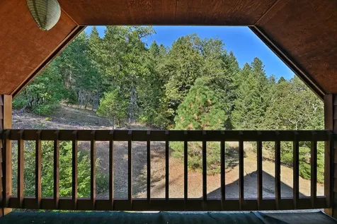 1193 Greenview Drive Cave Junction OR 97523