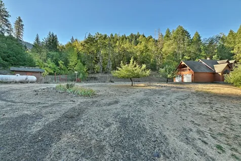 1193 Greenview Drive Cave Junction OR 97523