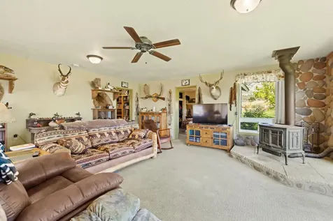 10403 Matney Way Klamath Falls OR 97603