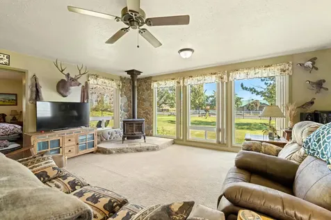 10403 Matney Way Klamath Falls OR 97603