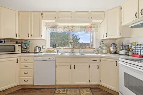10403 Matney Way Klamath Falls OR 97603