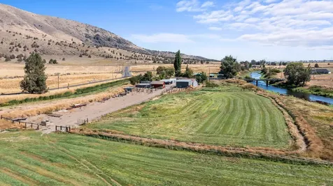10403 Matney Way Klamath Falls OR 97603