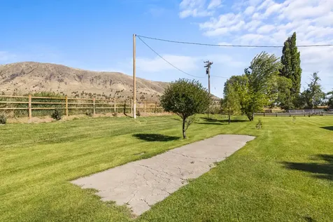 10403 Matney Way Klamath Falls OR 97603