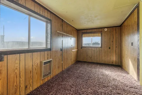 2748 NE Loucks Road Madras OR 97741