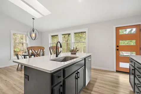170 Pine Ridge Drive Grants Pass OR 97527