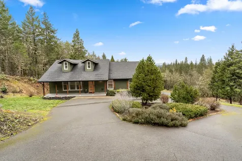 170 Pine Ridge Drive Grants Pass OR 97527