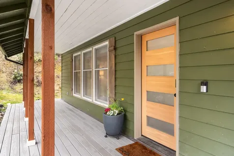 170 Pine Ridge Drive Grants Pass OR 97527