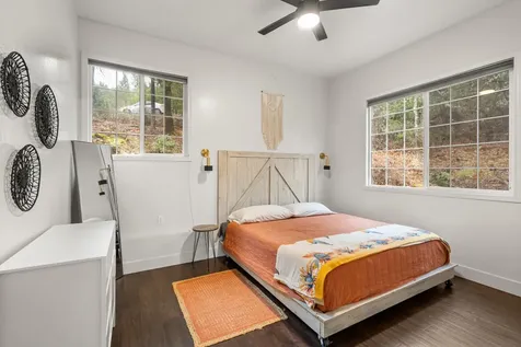 170 Pine Ridge Drive Grants Pass OR 97527