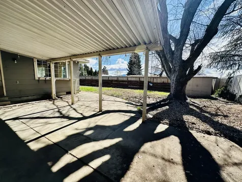 6276 Bryant Avenue Klamath Falls OR 97603