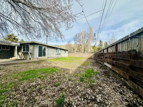 6276 Bryant Avenue Klamath Falls OR 97603