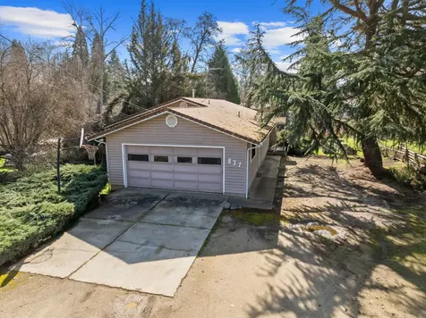 837 S Royal Avenue Eagle Point OR 97524