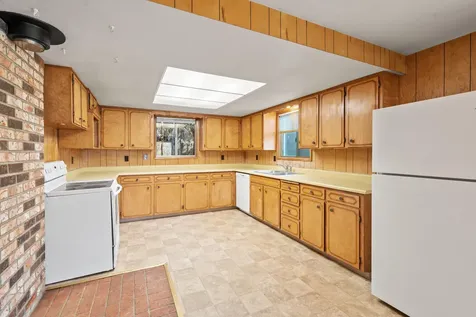 837 S Royal Avenue Eagle Point OR 97524