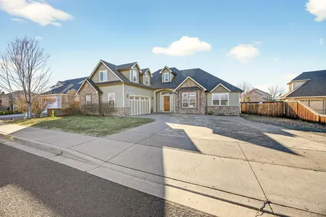 1617 Tennessee Lane Central Point OR 97502