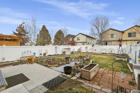 2228 SW 23rd Street Redmond OR 97756