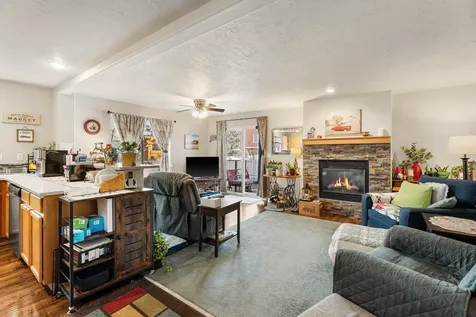 2228 SW 23rd Street Redmond OR 97756