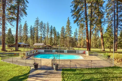 16547 Meadows Road White City OR 97503