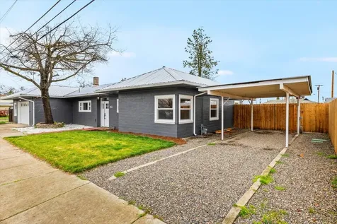 140 N 8th Street Central Point OR 97502