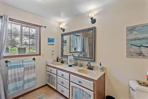 753 W Evans Creek Road Rogue River OR 97537
