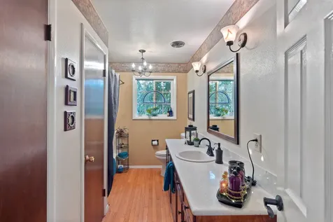 753 W Evans Creek Road Rogue River OR 97537