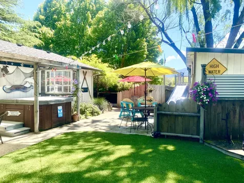 753 W Evans Creek Road Rogue River OR 97537