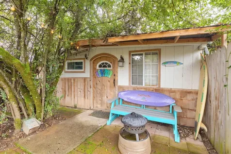 753 W Evans Creek Road Rogue River OR 97537