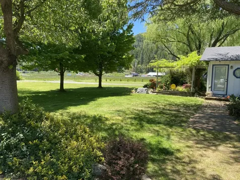 753 W Evans Creek Road Rogue River OR 97537