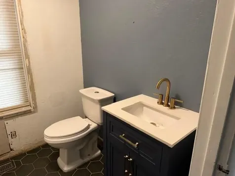 215 Hillhouse Avenue Medford OR 97504