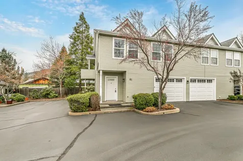 1224 N Modoc Avenue Medford OR 97504